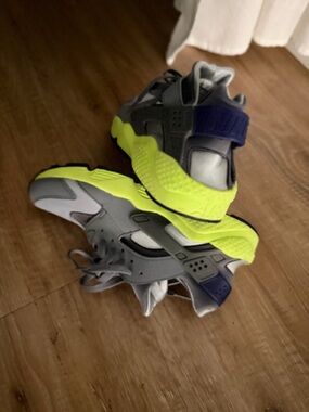 NIKE HURRACHES-SZ M9 (W10)